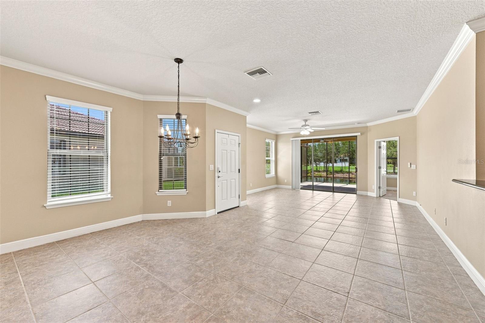 5465 Sunset Falls Dr Property Photo 16