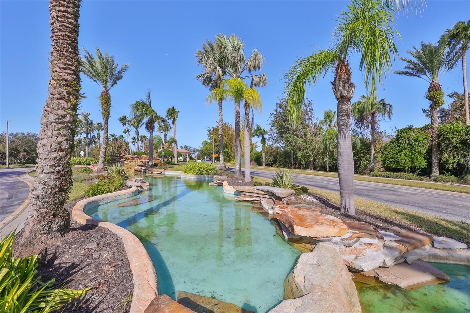 5465 Sunset Falls Dr Property Photo 45