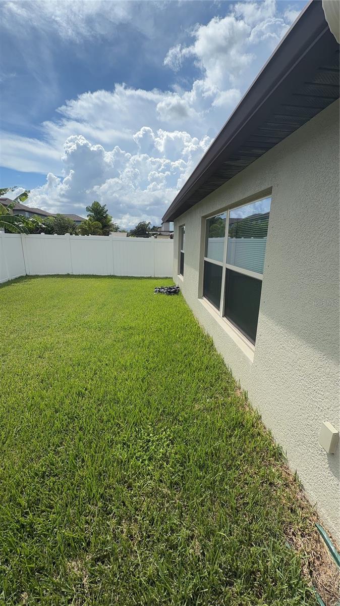 7419 Rosy Periwinkle Ct Property Photo 4