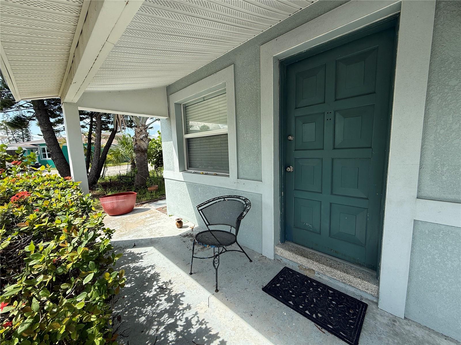 14402 N Bayshore Dr #2 Property Photo 2