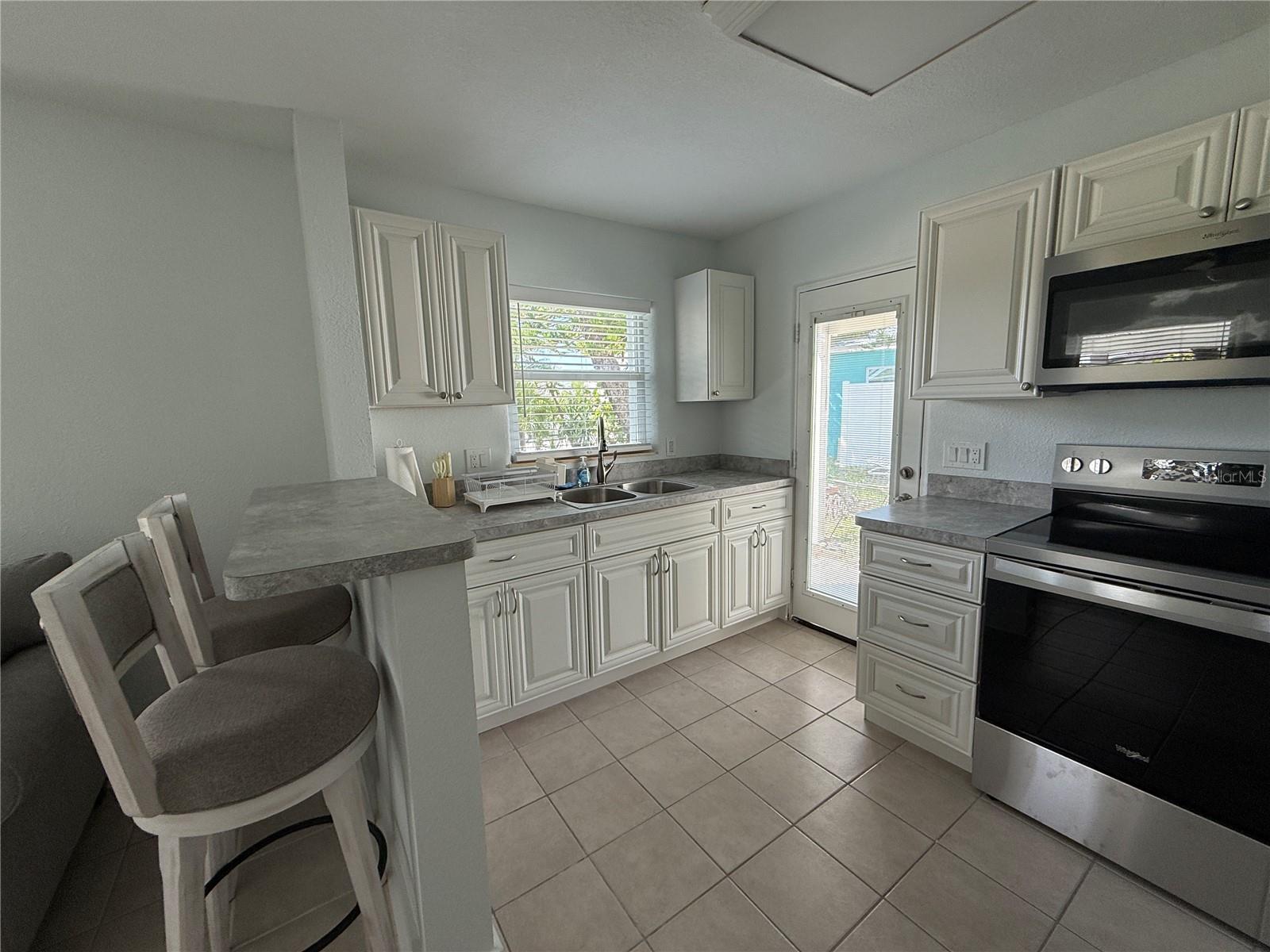 14402 N Bayshore Dr #2 Property Photo 6