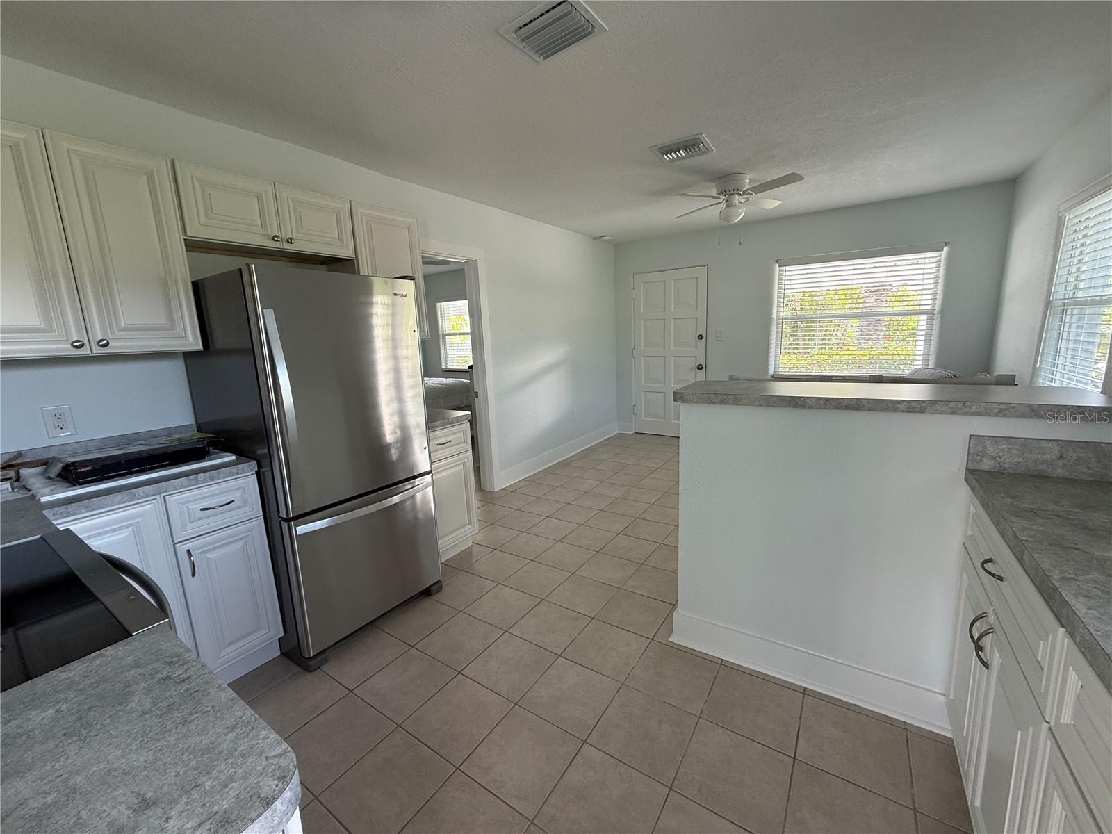 14402 N Bayshore Dr #2 Property Photo 7