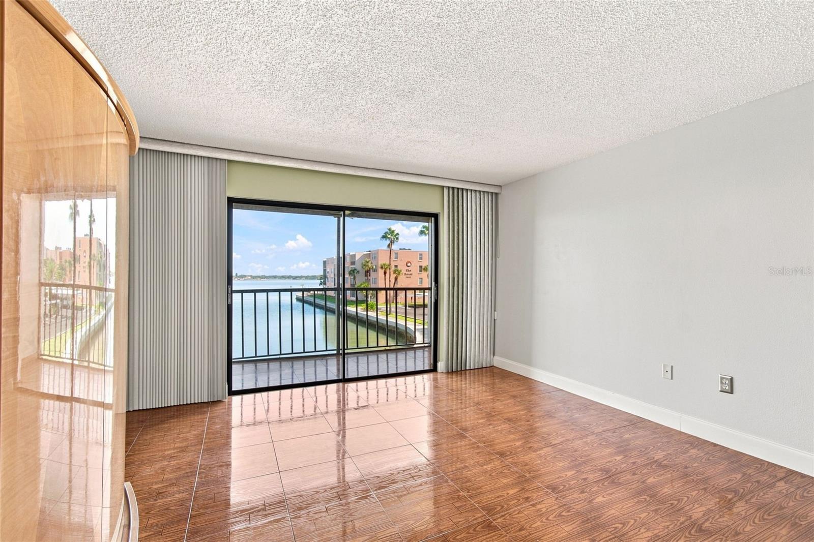 7700 Sun Island Dr S #202 Property Photo 17
