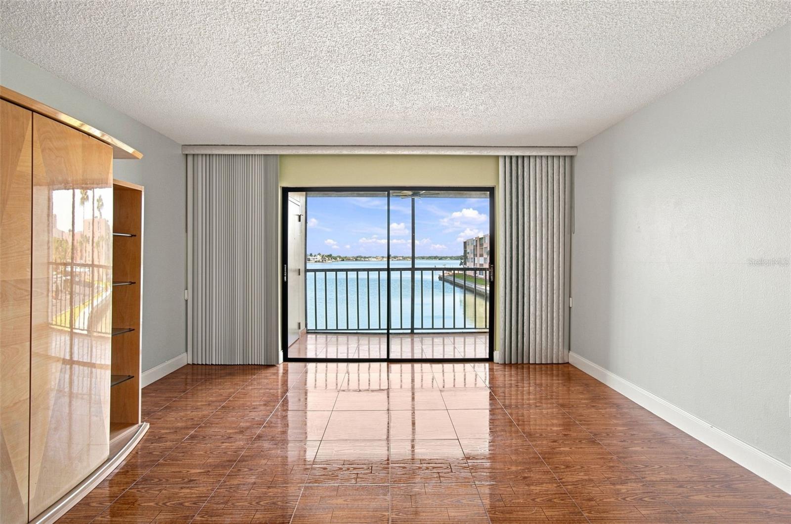 7700 Sun Island Dr S #202 Property Photo 19
