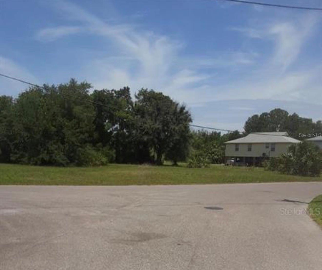 8367 Lafitte Dr Property Photo 3