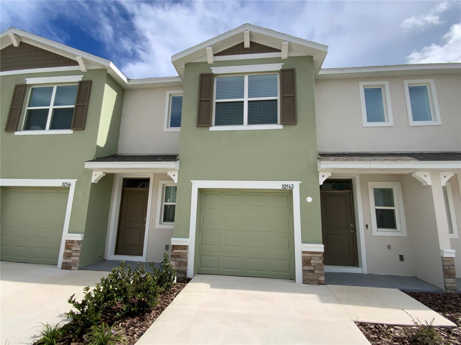 32562 Midsummer Night Lane Property Photo 2