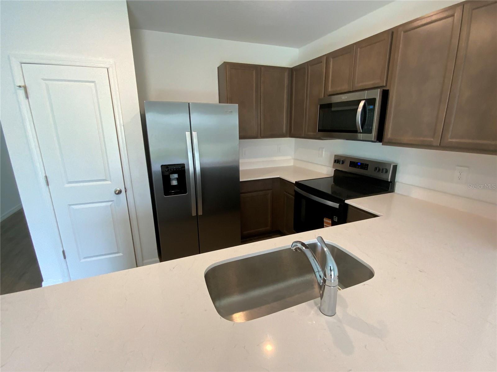 32562 Midsummer Night Lane Property Photo 5