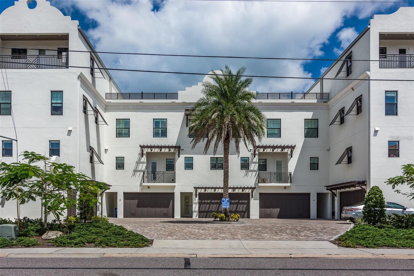 176 BRIGHTWATER DR #2 Property Photo 1