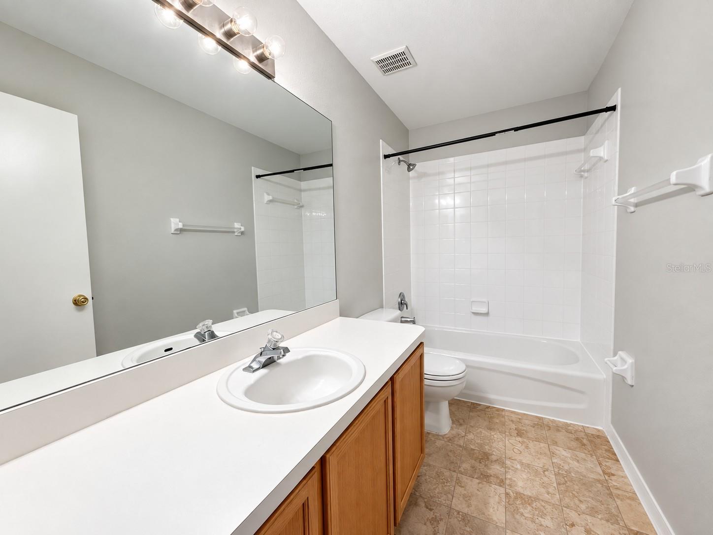 2260 Fluorshire Dr Property Photo 6