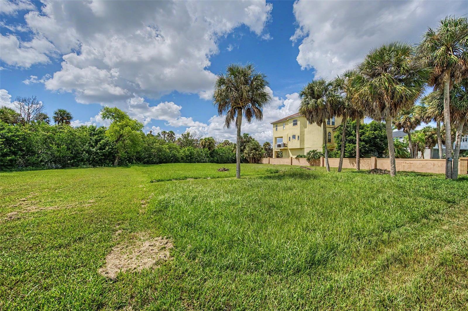 West Port Sub Property Photo 4