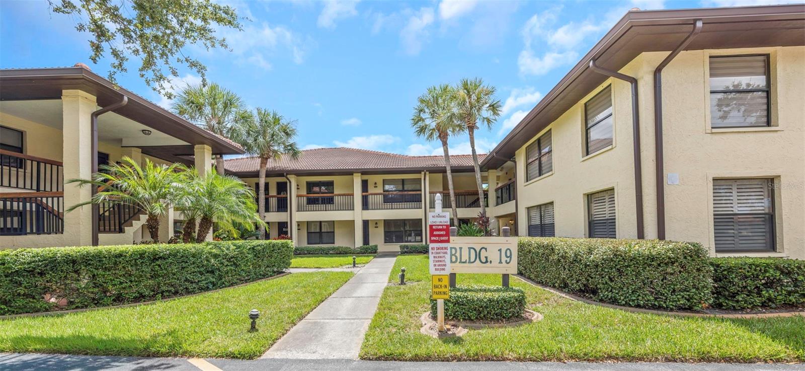 1906 HAMMOCK PINE BLVD #1906 Property Photo 1