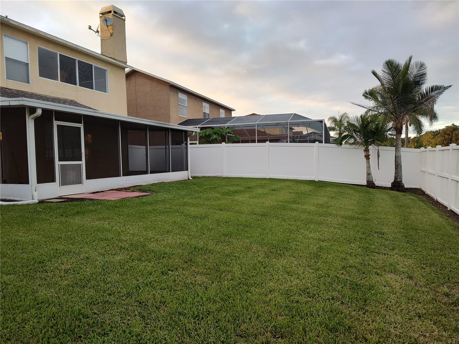 27536 Breakers Dr Property Photo 14
