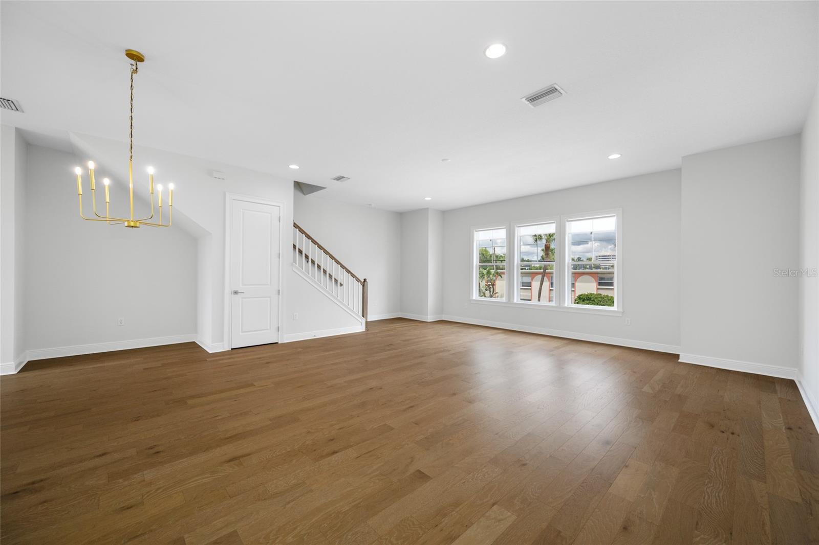 4302 W North B St #2 Property Photo 19