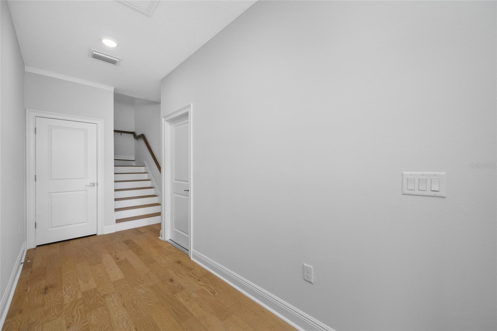 4302 W North B St #2 Property Photo 23
