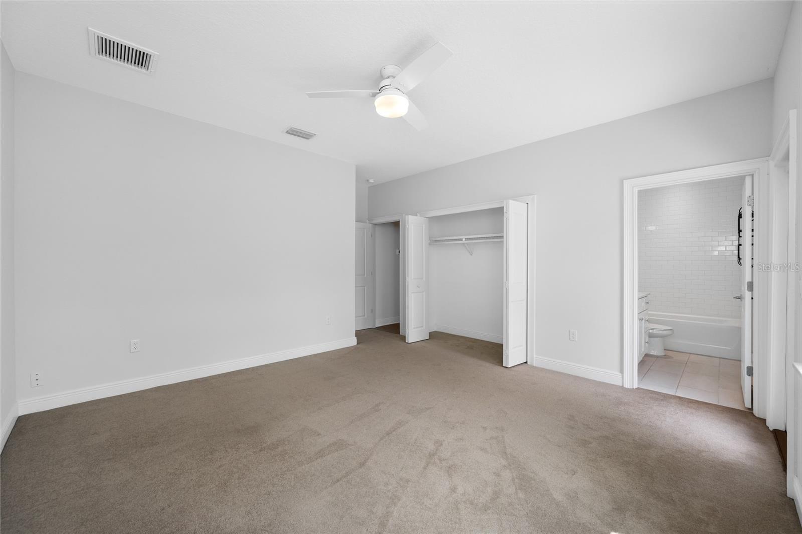4302 W North B St #2 Property Photo 27
