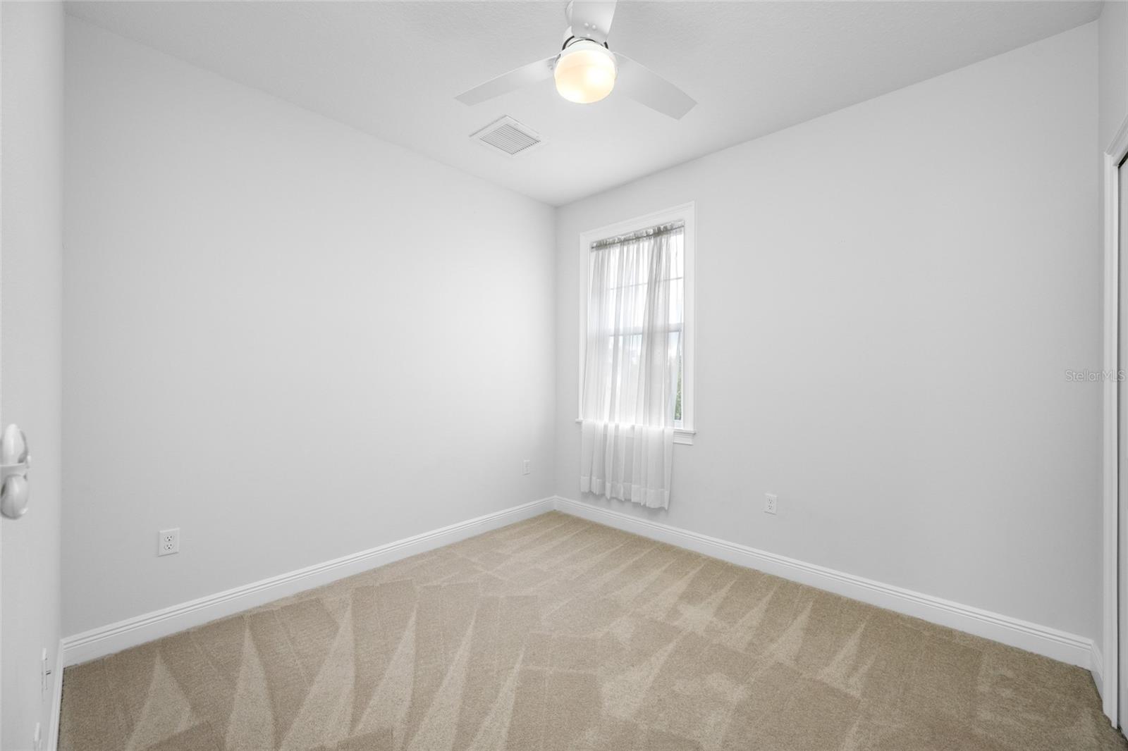 4302 W North B St #2 Property Photo 36