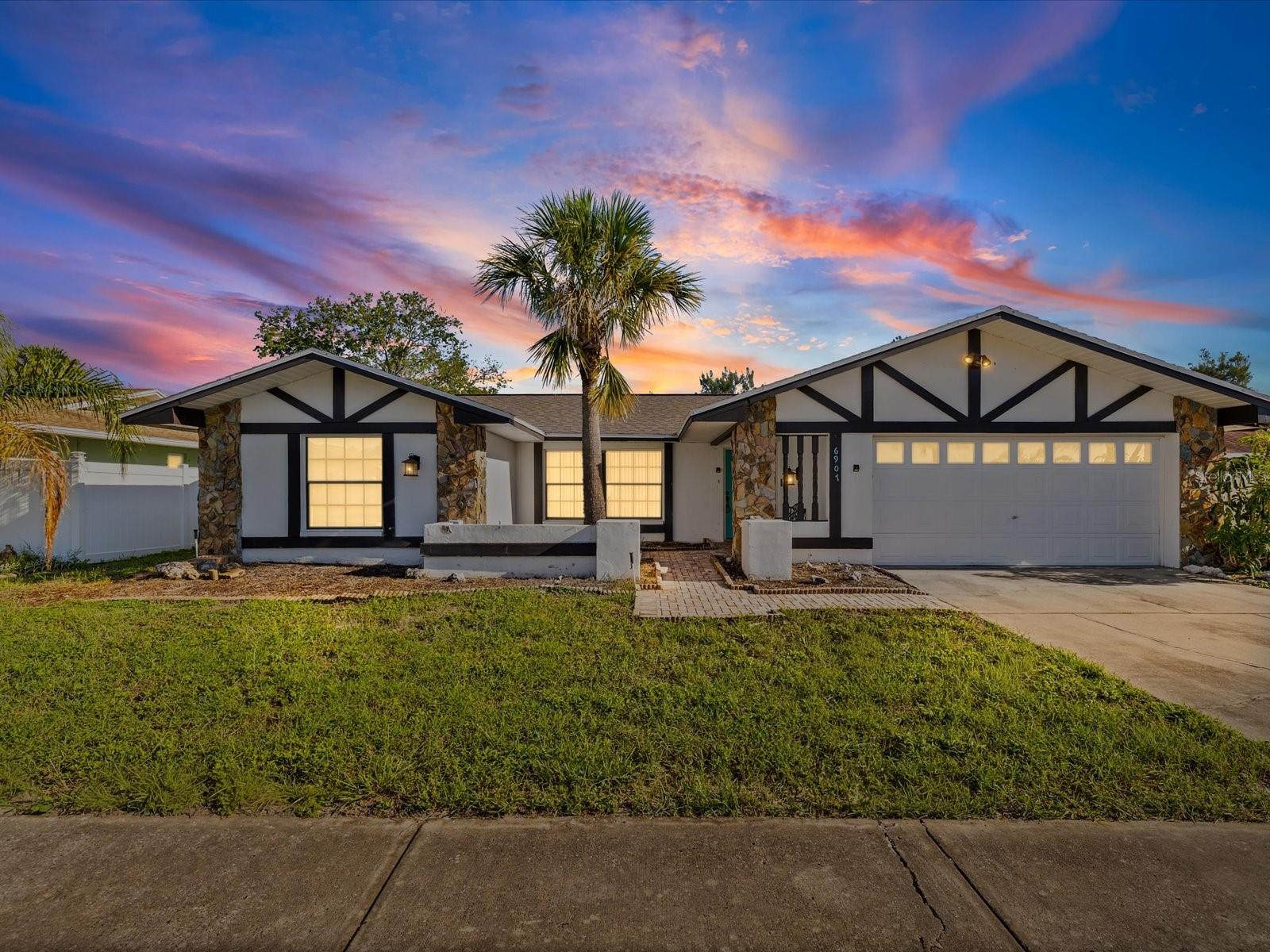 6907 BOTTLE BRUSH DR