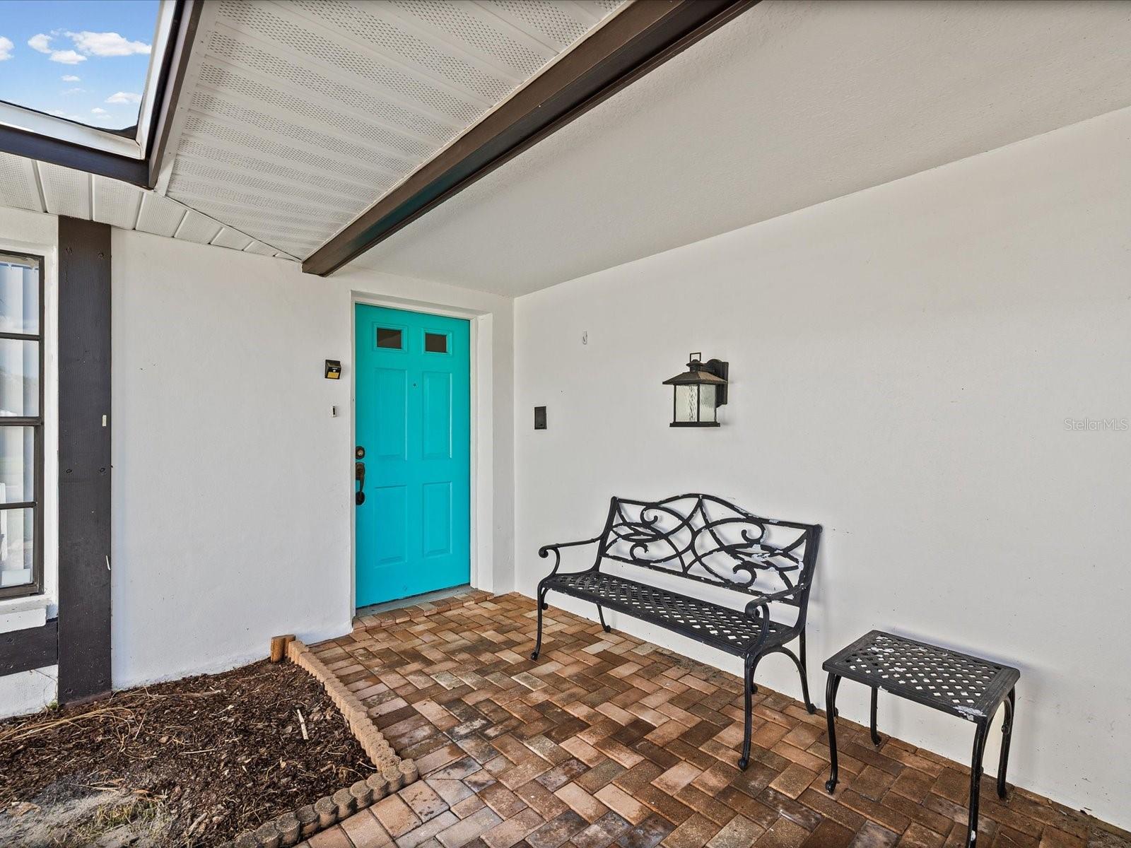 6907 Bottle Brush Dr Property Photo 2