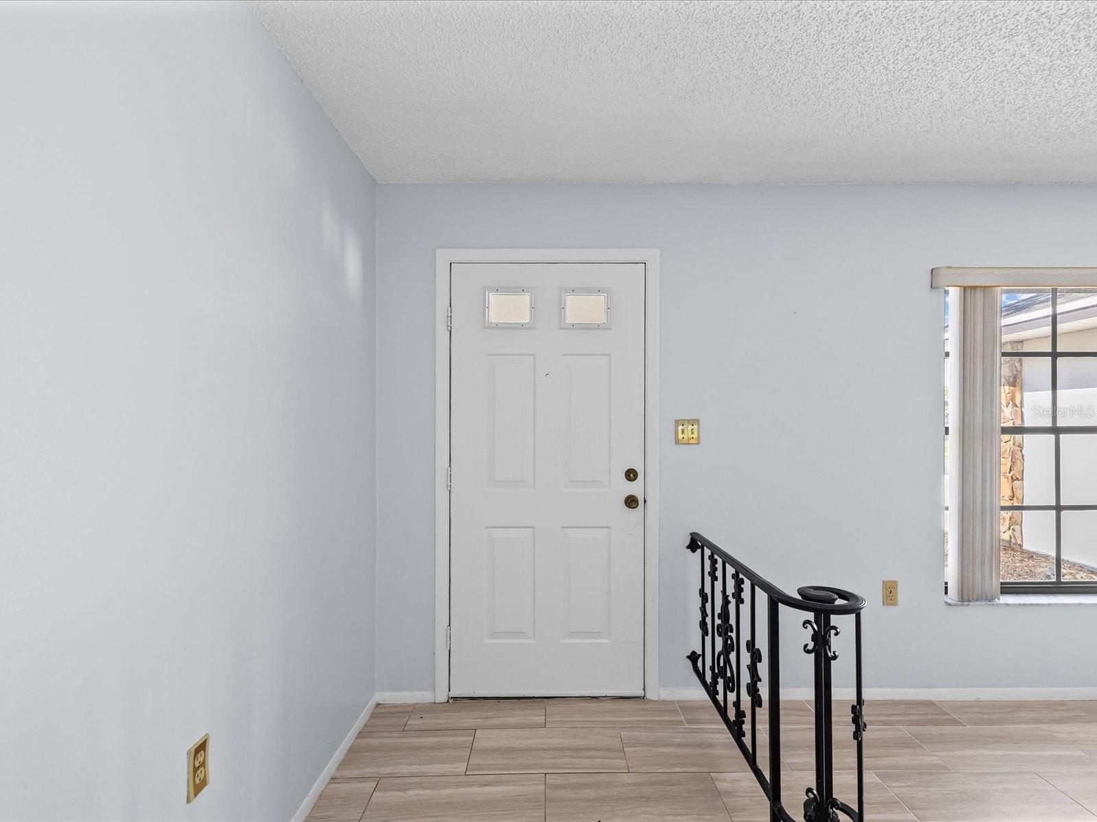 6907 Bottle Brush Dr Property Photo 11