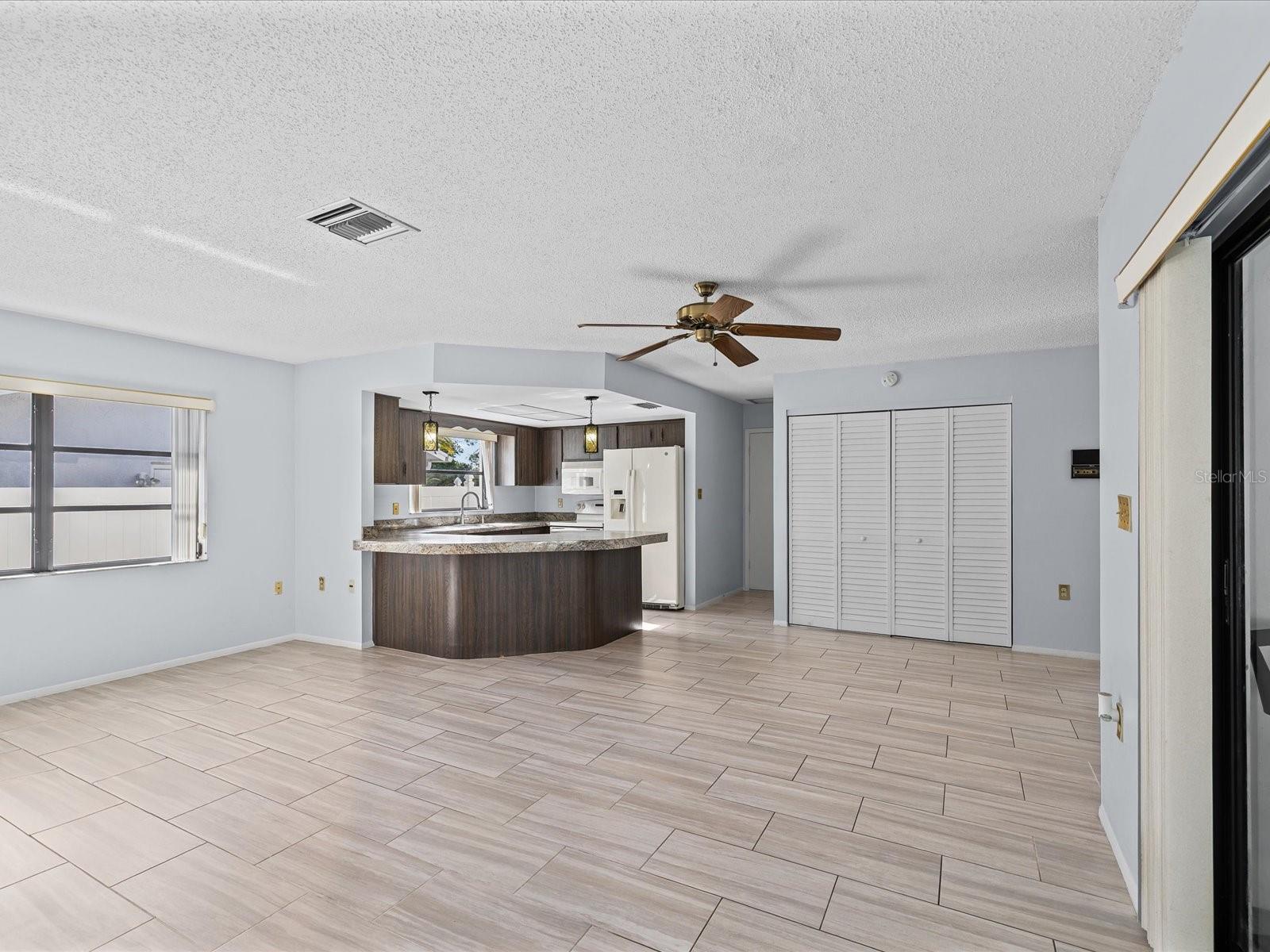 6907 Bottle Brush Dr Property Photo 16
