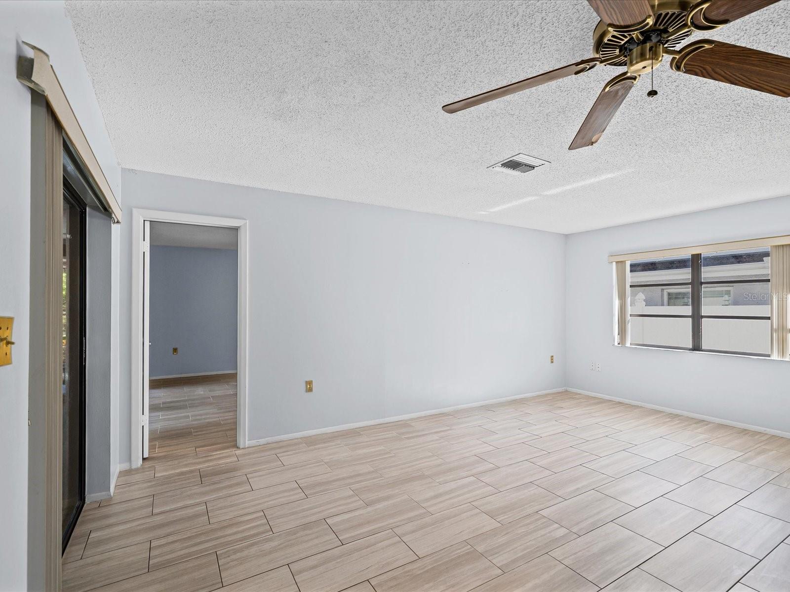 6907 Bottle Brush Dr Property Photo 20
