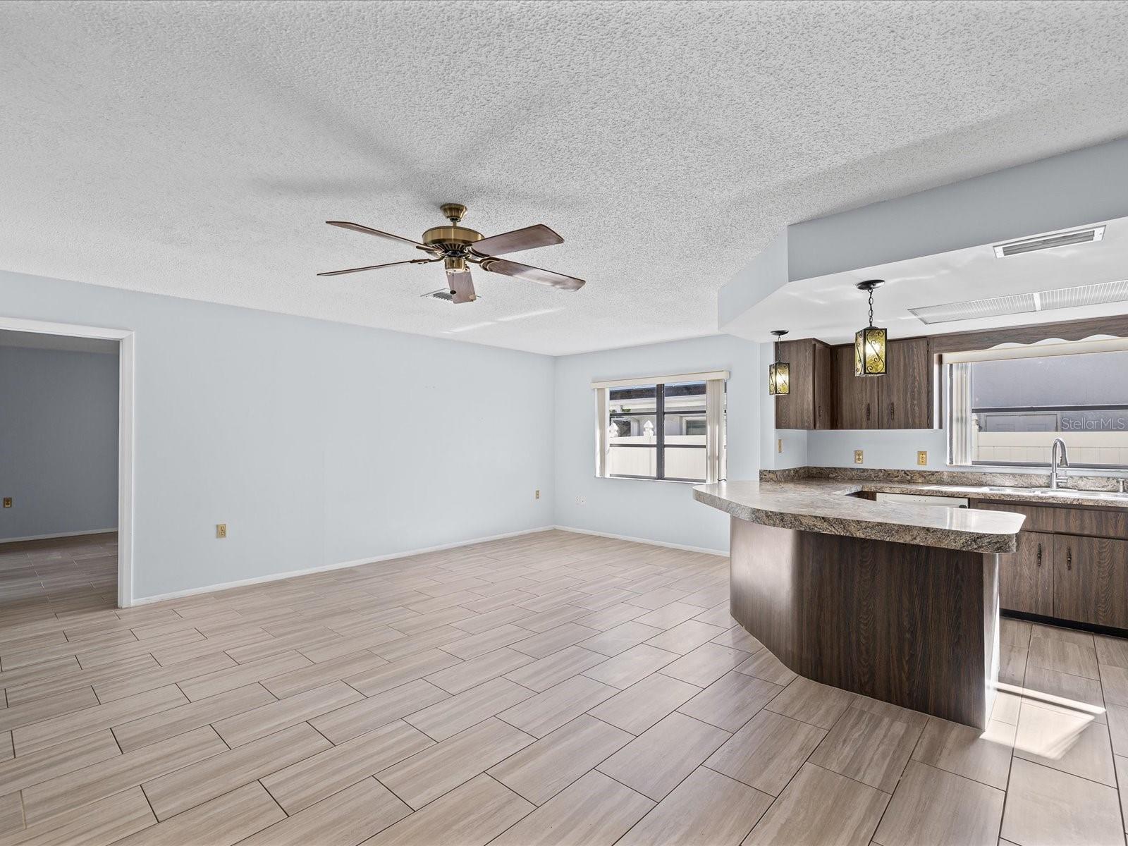 6907 Bottle Brush Dr Property Photo 21