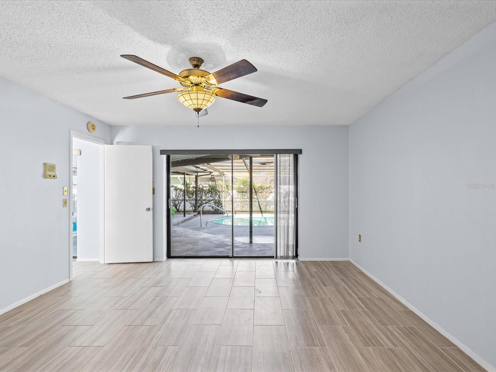 6907 Bottle Brush Dr Property Photo 27