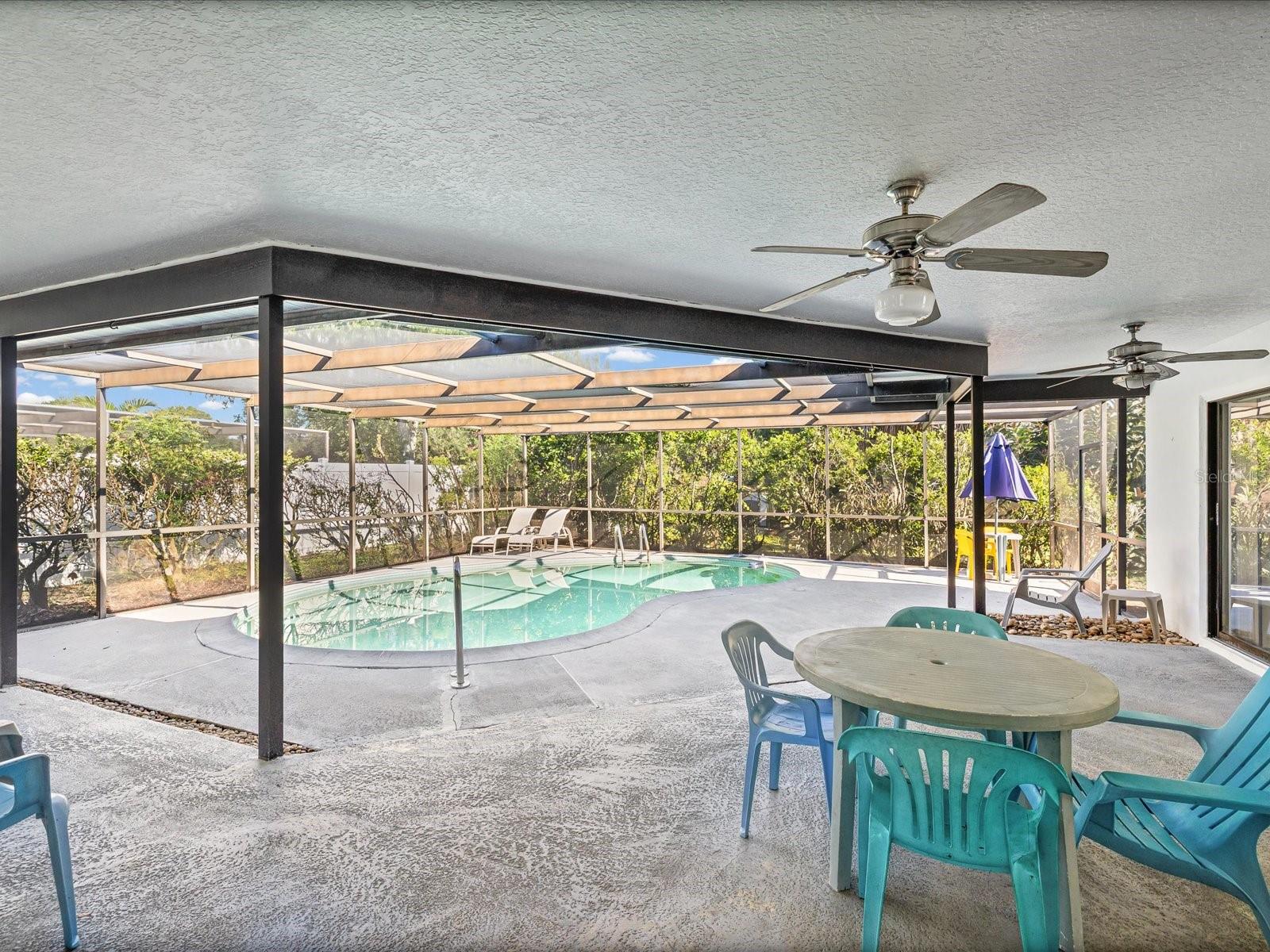 6907 Bottle Brush Dr Property Photo 32