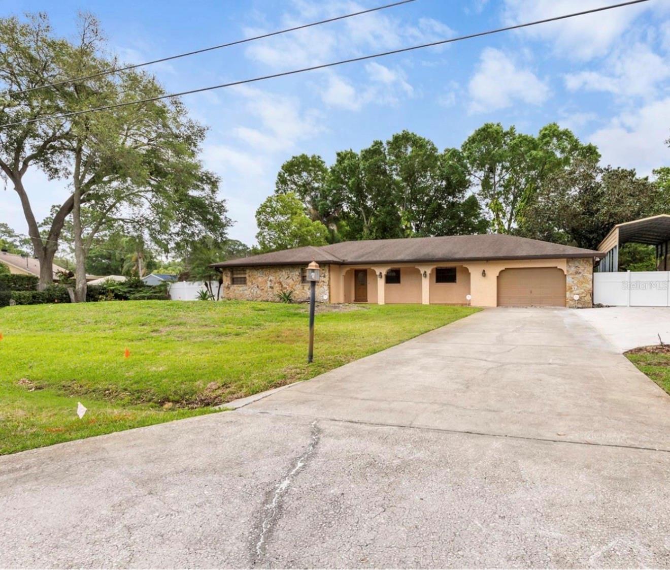 8210 Westridge Dr Property Photo 1
