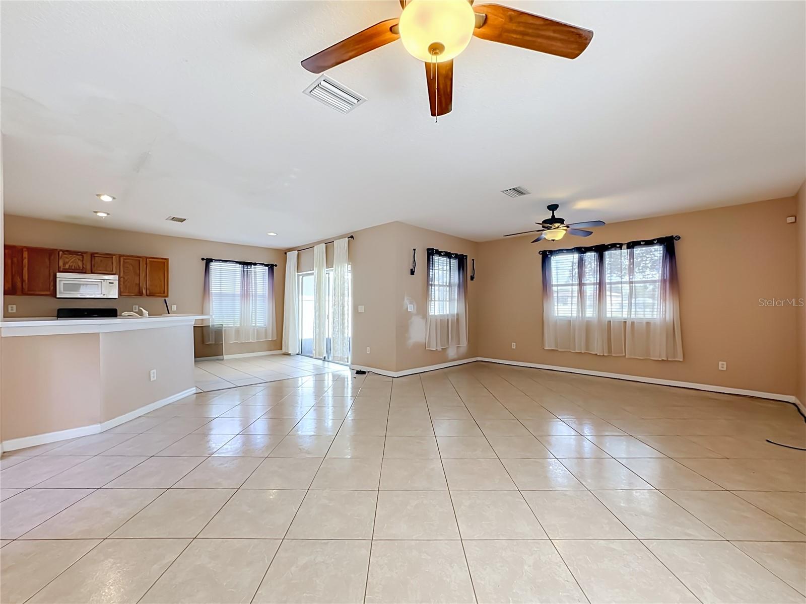 7931 Carriage Pointe Dr Property Photo 11