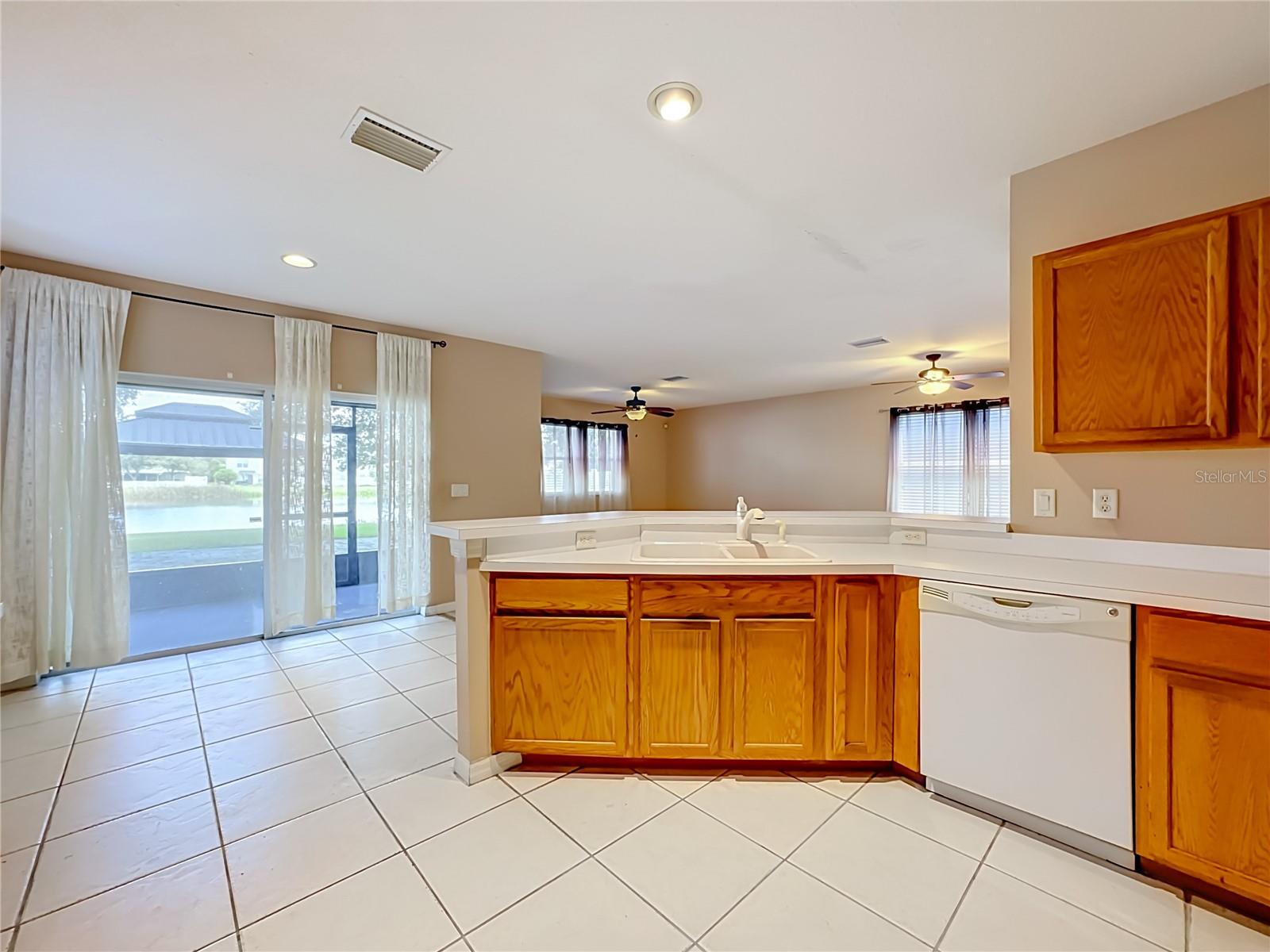 7931 Carriage Pointe Dr Property Photo 20
