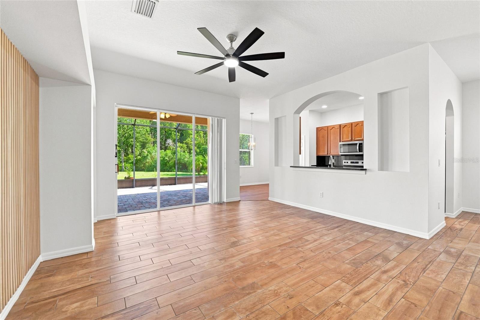 30608 Pecan Valley Loop Property Photo 11