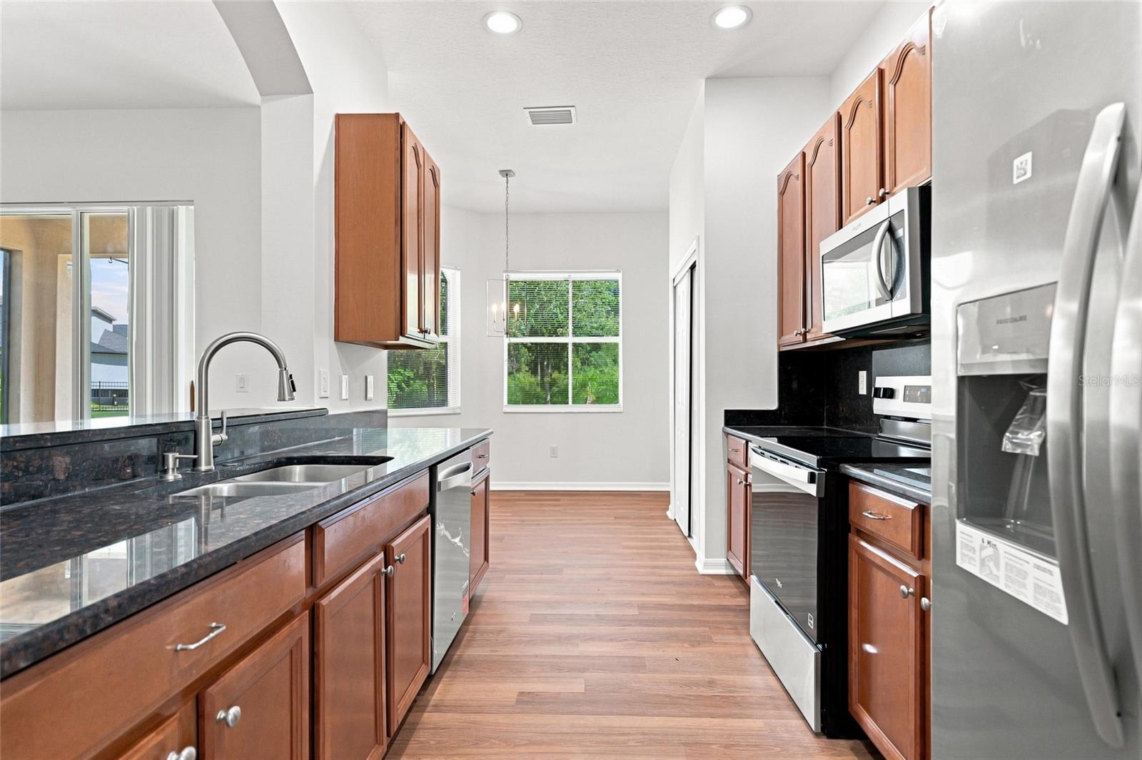 30608 Pecan Valley Loop Property Photo 12