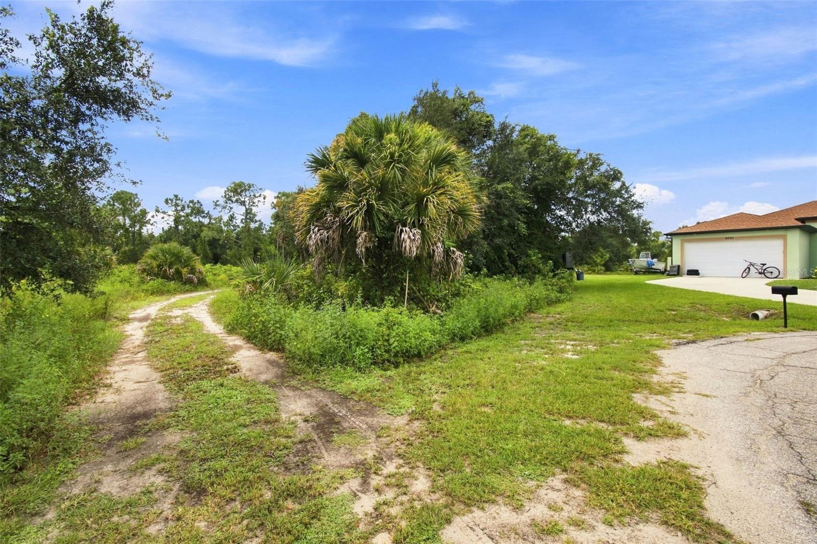 Peale Cir Property Photo 10