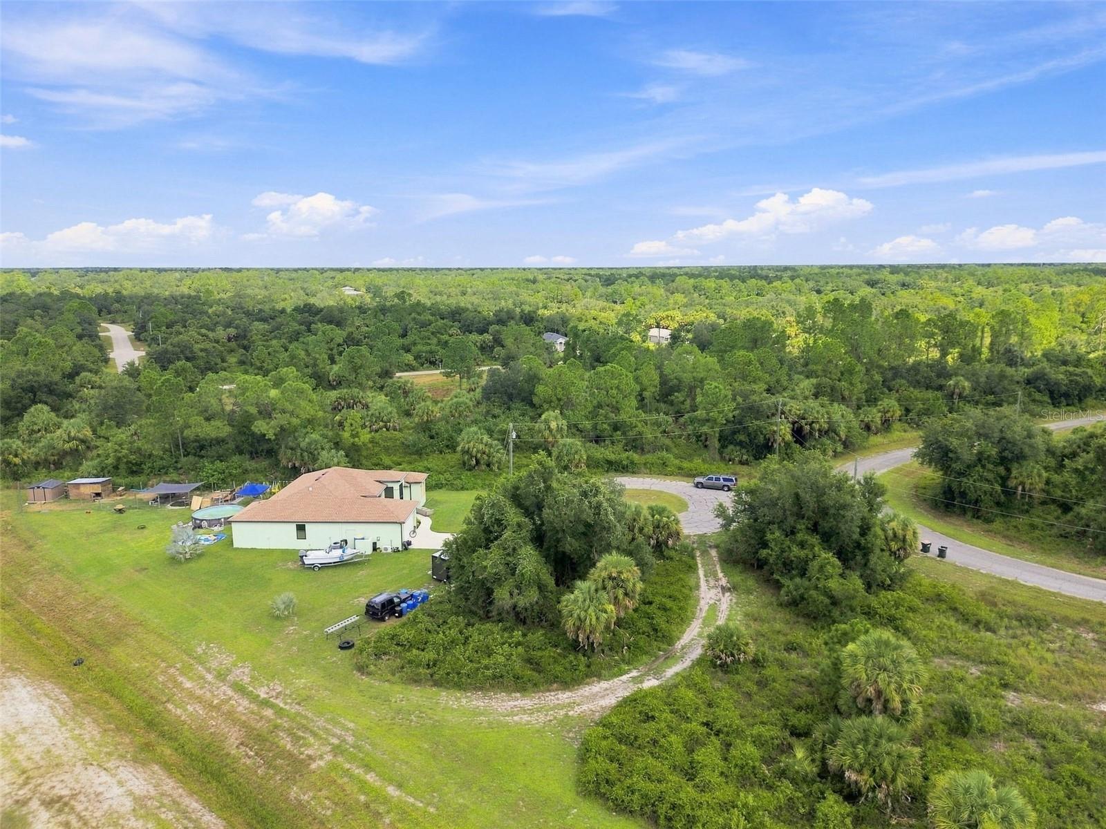 Peale Cir Property Photo 16