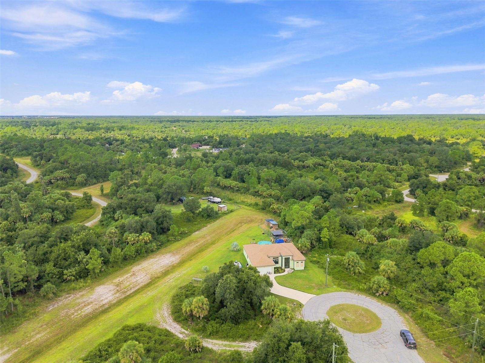 Peale Cir Property Photo 19