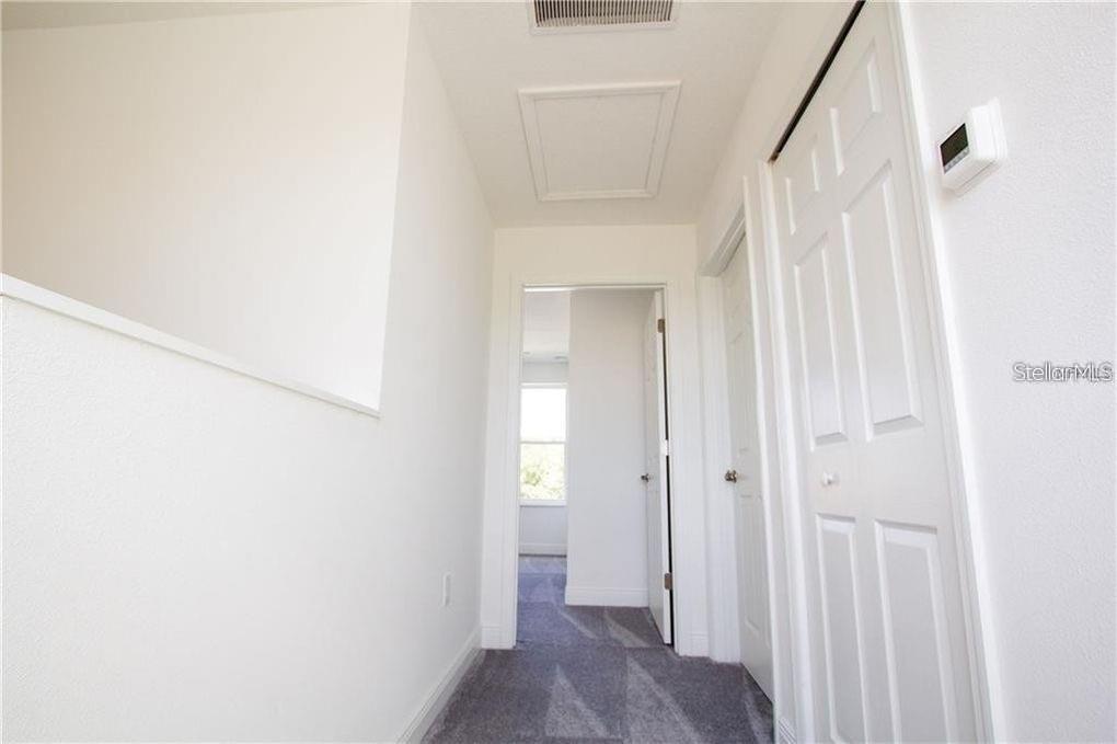 669 Lake Shore Pkwy Property Photo 5