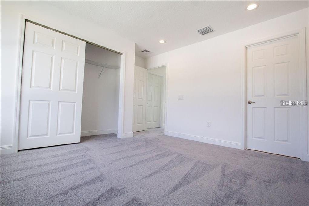 669 Lake Shore Pkwy Property Photo 20