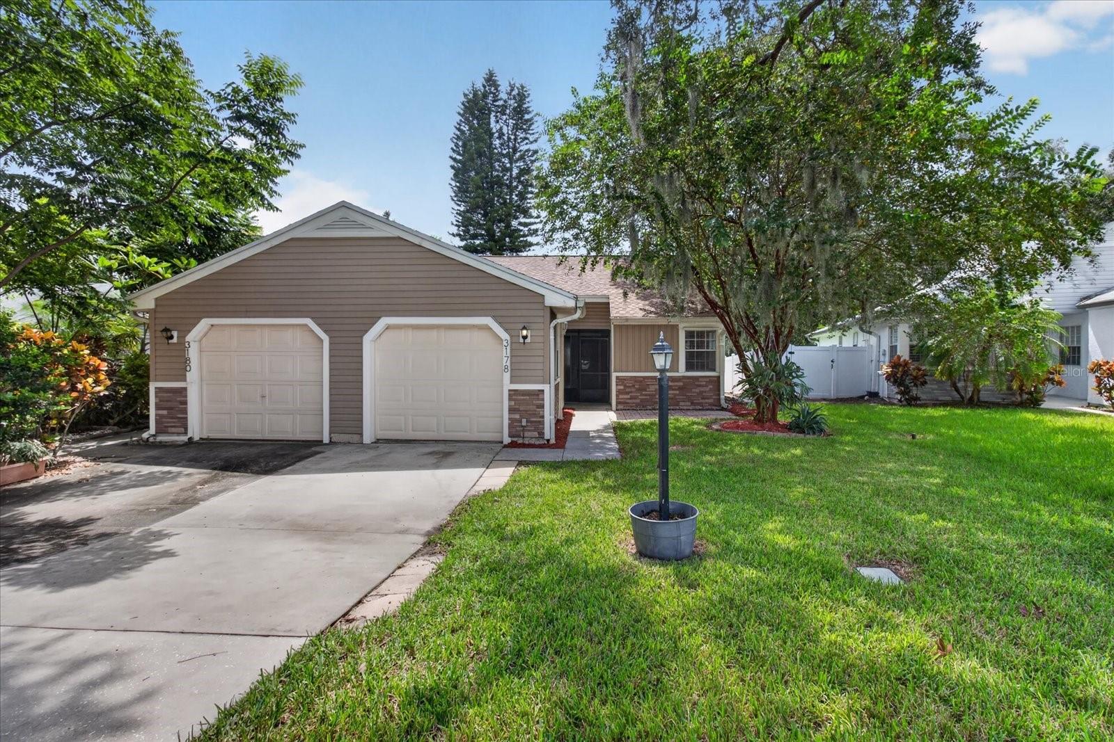 3178 Cloverplace Dr Property Photo 2