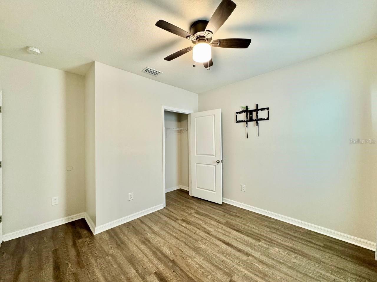 10626 Park Meadowbrooke Dr Property Photo 8