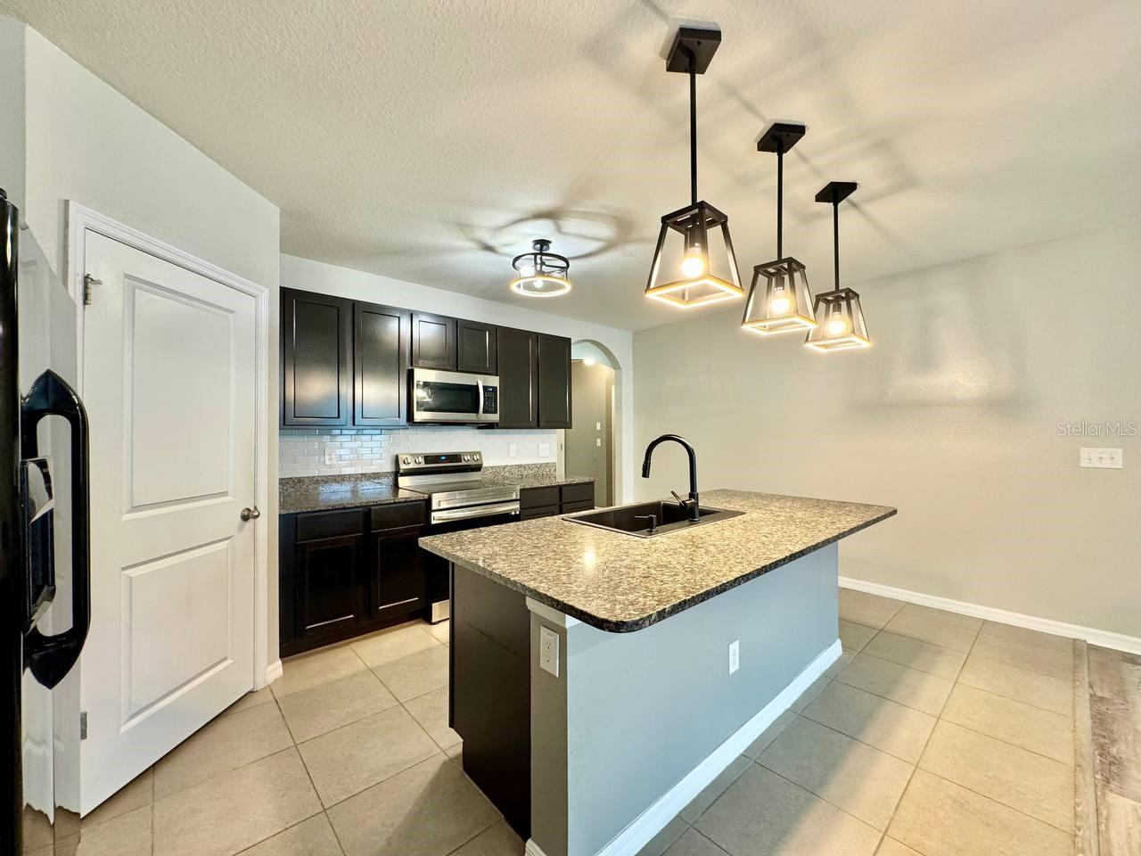 10626 Park Meadowbrooke Dr Property Photo 16