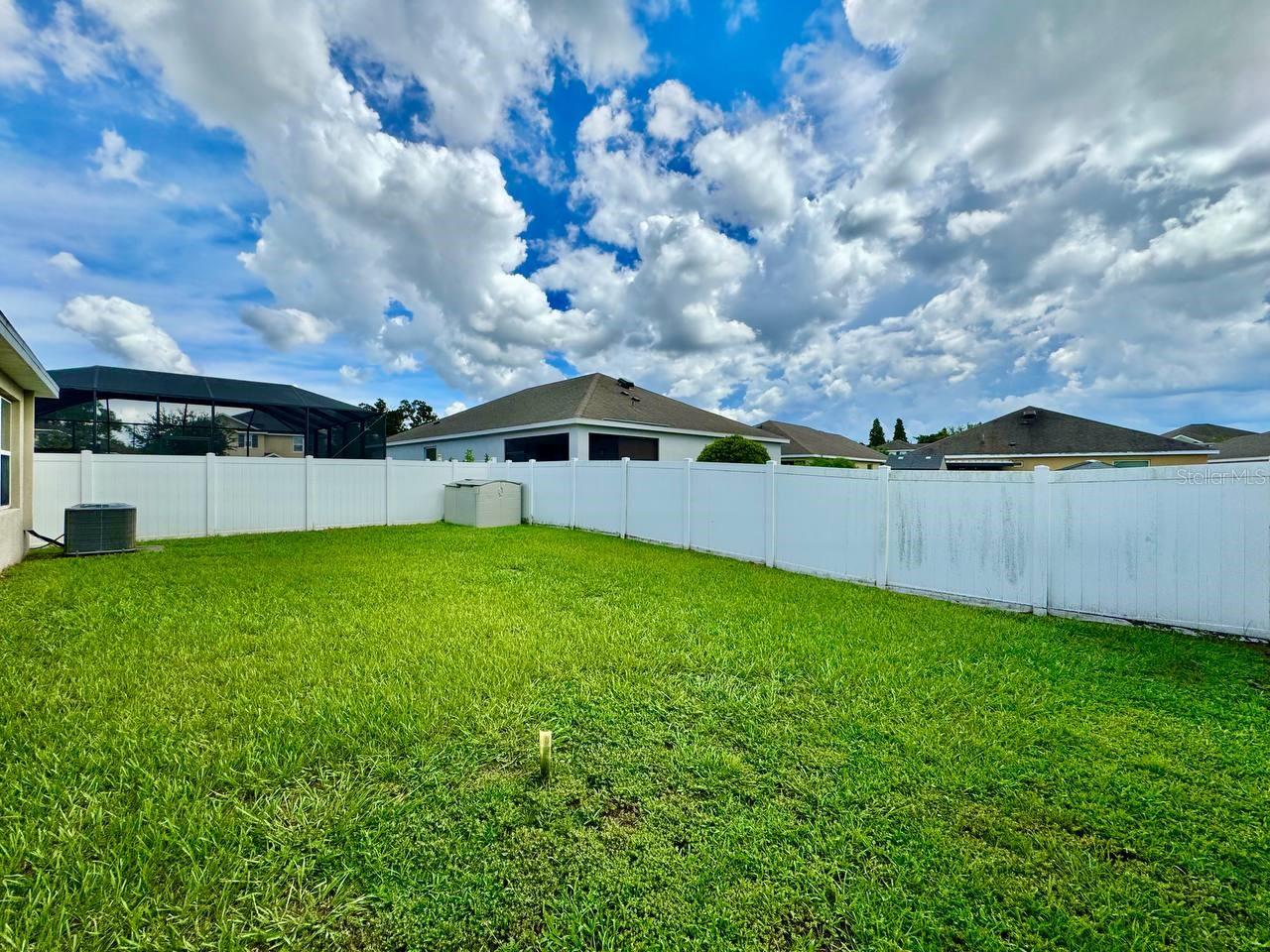 10626 Park Meadowbrooke Dr Property Photo 33