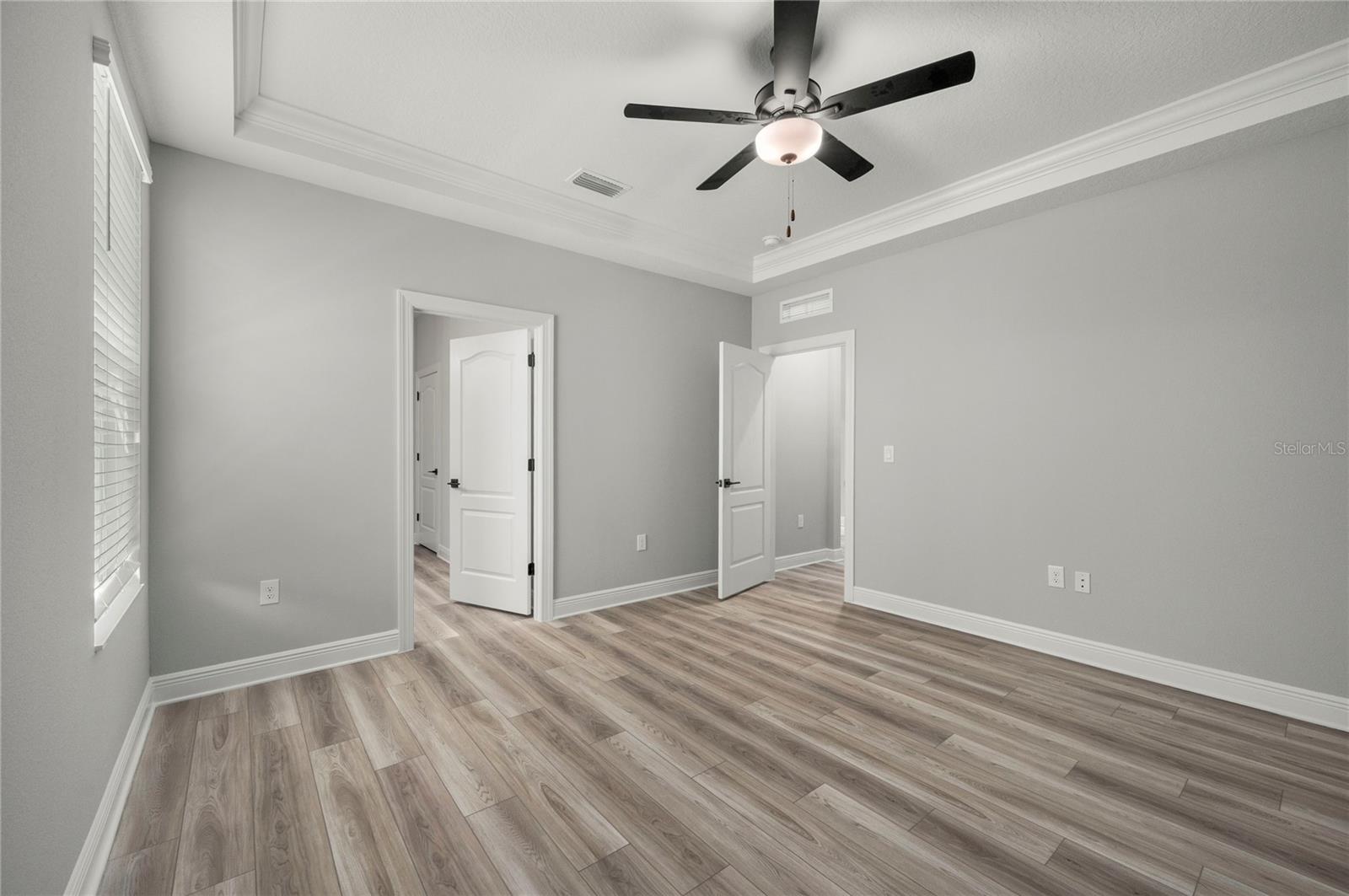 7668 Somersworth Dr Property Photo 14