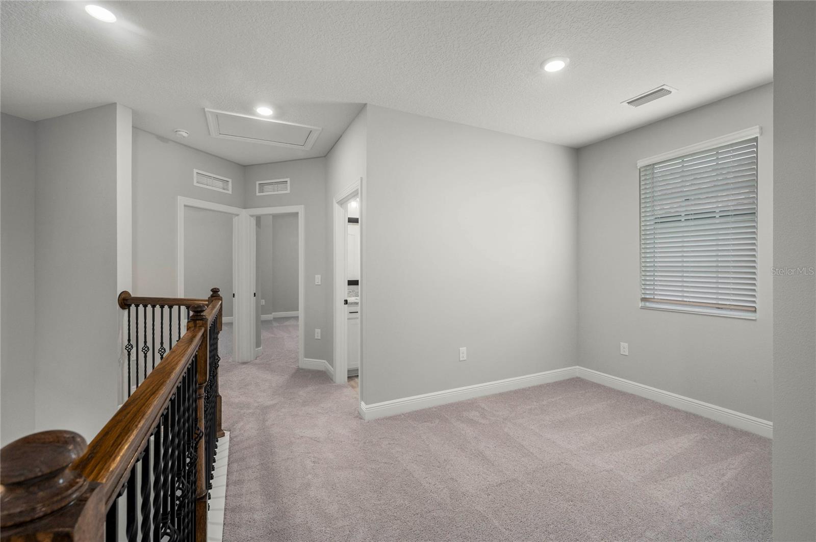 7668 Somersworth Dr Property Photo 19