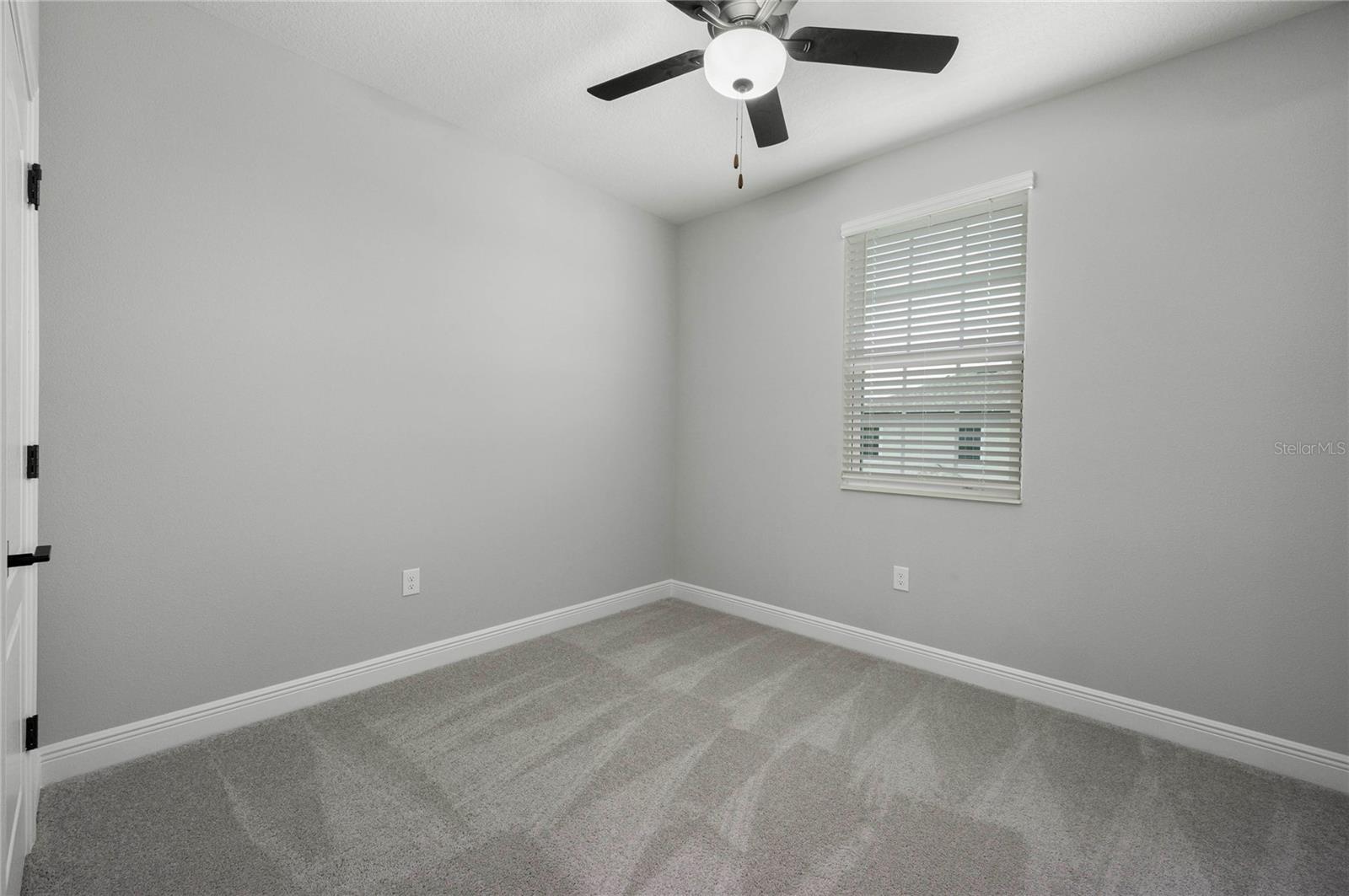 7668 Somersworth Dr Property Photo 24