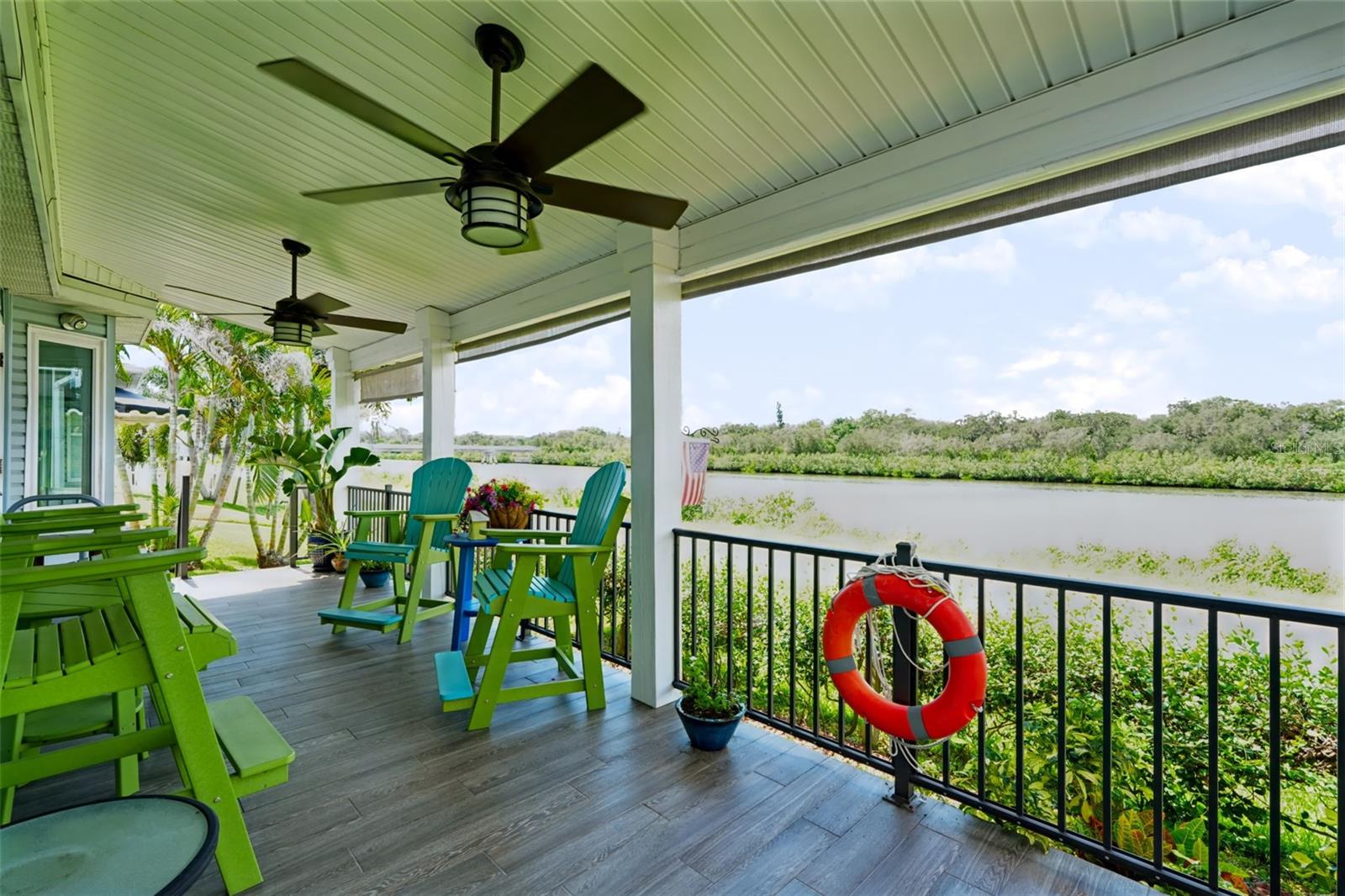 534 Canal Way Property Photo 16
