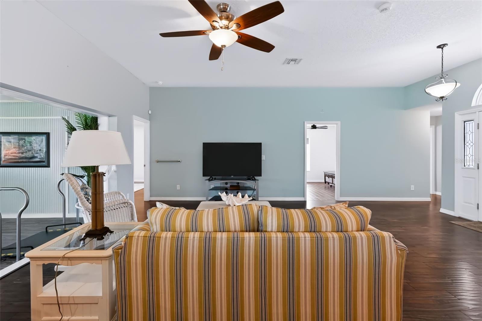 534 Canal Way Property Photo 33