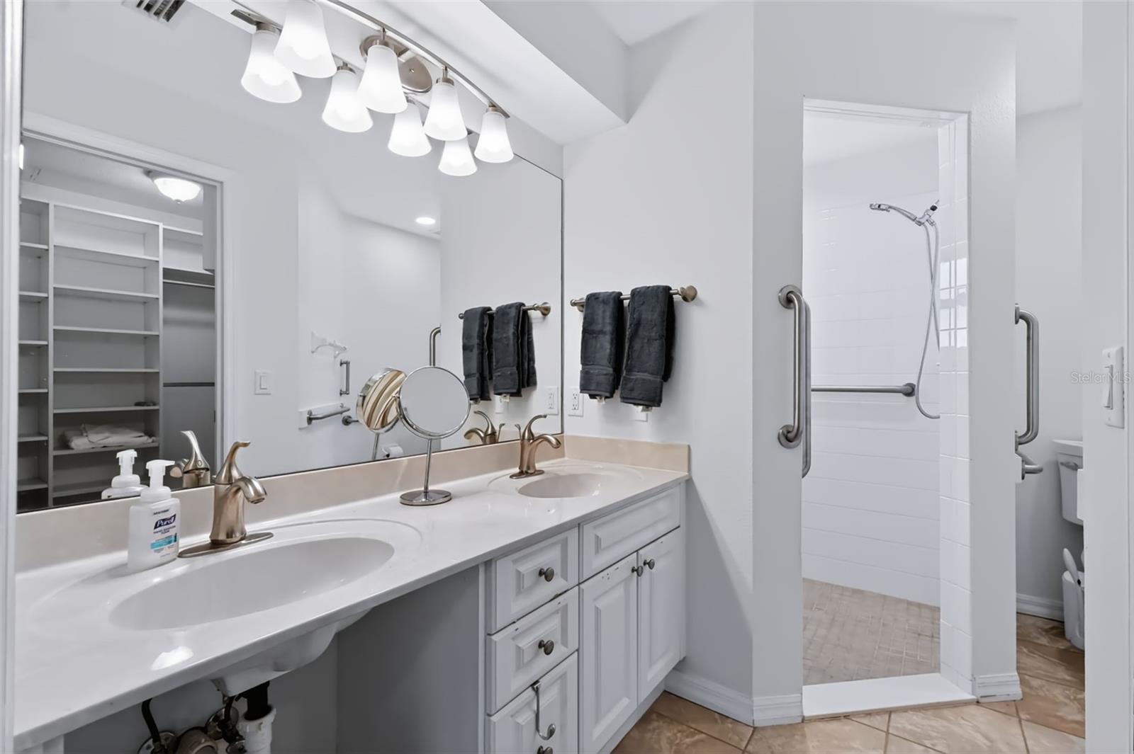 534 Canal Way Property Photo 46