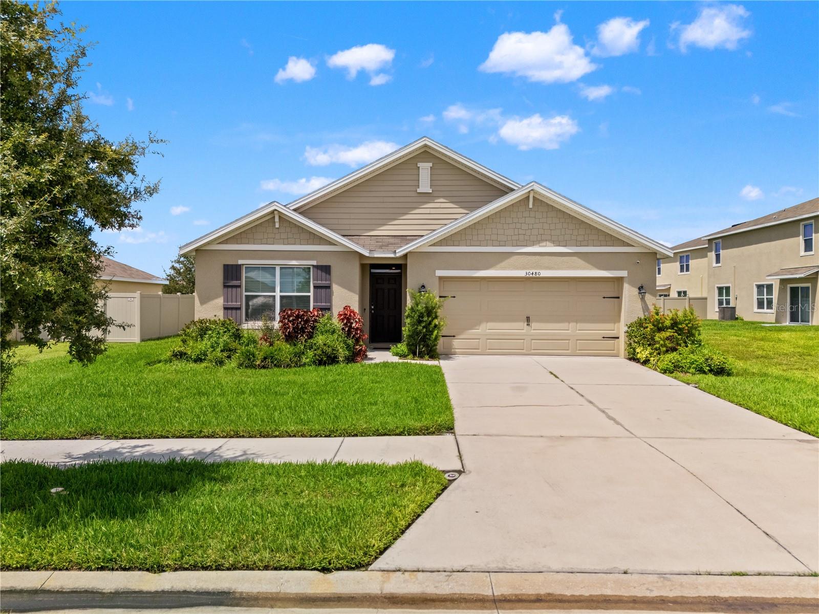 30480 Summer Sun Loop Property Photo 1