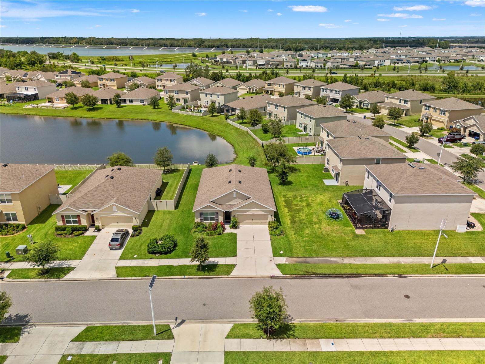 30480 Summer Sun Loop Property Photo 4